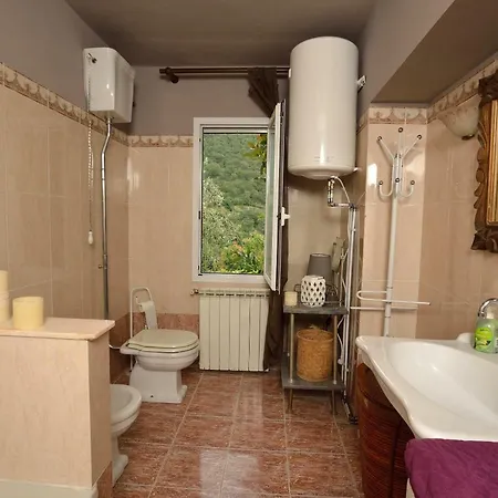 Casa Nel Carugio Apartment
